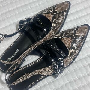 No Boundaries Faux leather Strappy Snakeskin Sling Back Flats